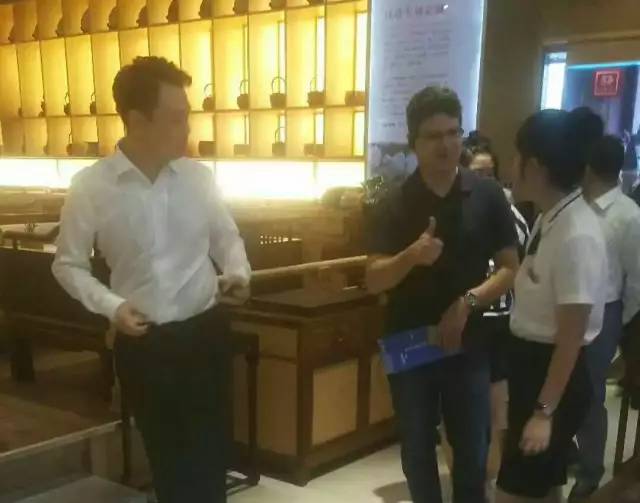 以色列外賓考察團(tuán)參觀漢唐西安店插圖2 以色列外賓考察團(tuán)參觀漢唐西安店插圖2