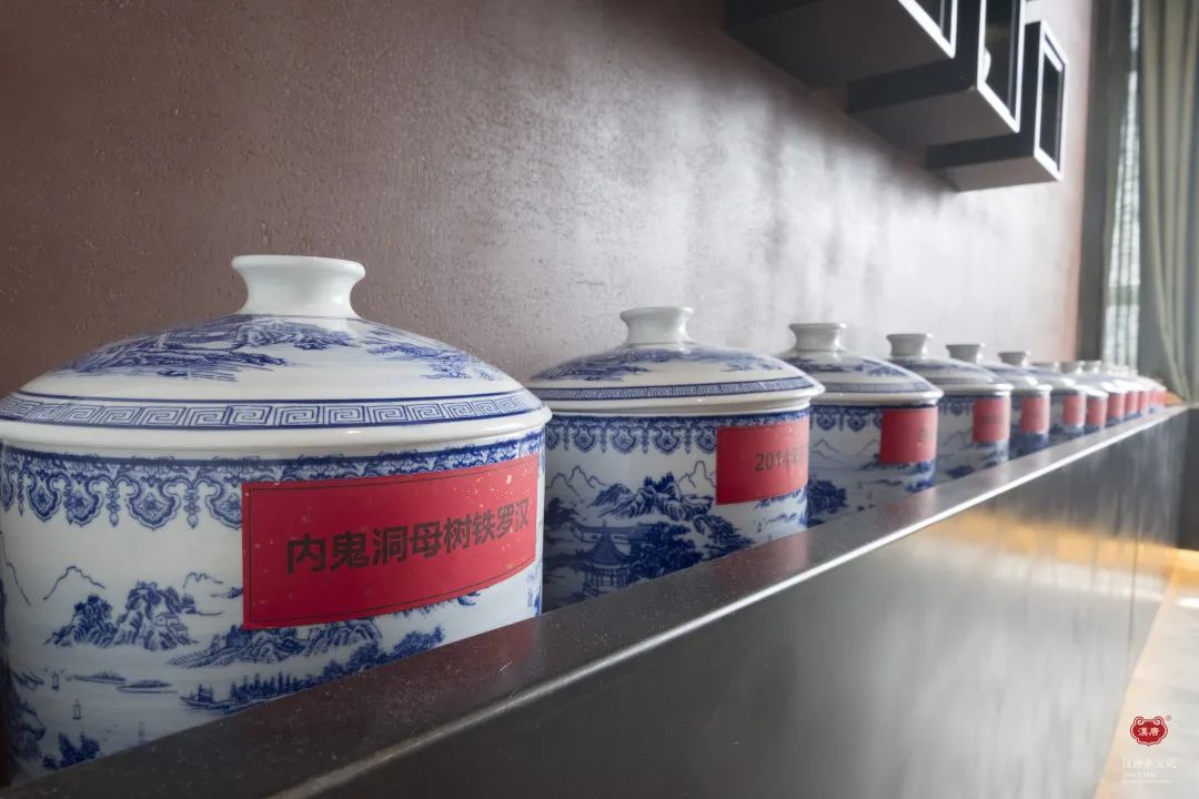 茶品牌體驗(yàn)空間巡禮第八輯 | 和運(yùn)的茶營銷道場插圖10 茶品牌體驗(yàn)空間巡禮第八輯 | 和運(yùn)的茶營銷道場插圖10